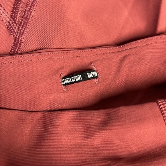 VICTORIA SPORT SMALL ROSE PINK TOTAL KNOCKOUT TIGHT LEGGINGS - Picture 7 of 7